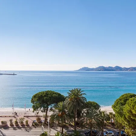 On La Croisette Fabulous Sea View 1 Bed Cannes